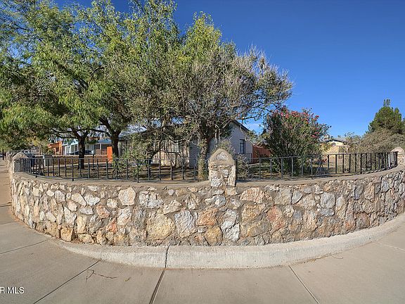 3rd image of 7545 Monterrey Dr