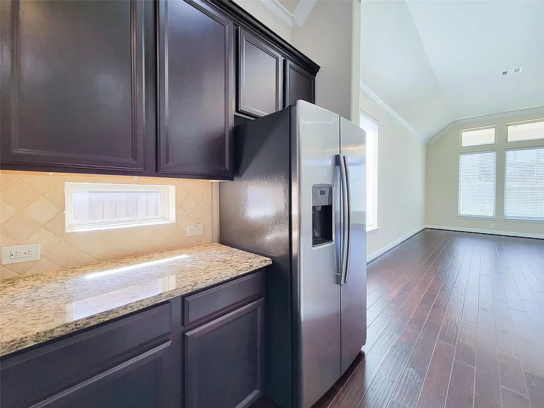 4102 Astoria Manor Ln — Photo 13
