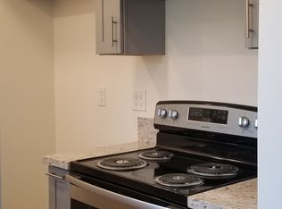 Chateau Gardens Apartments, Newport Beach, CA 92660
