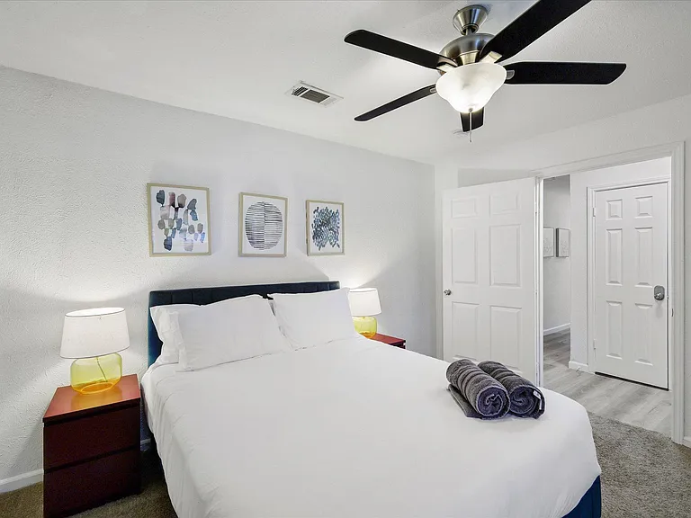 8005 Woodhue Rd — Photo 29