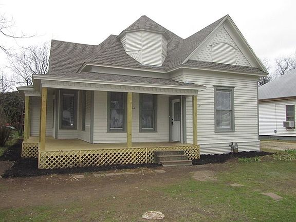 2nd image of 303 N Douglas Ave