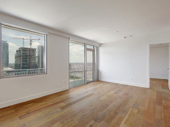 3rd image of 222 West Ave #2013