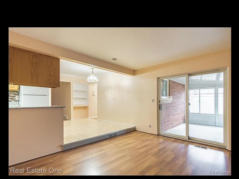 29735 Boewe Dr — Photo 9