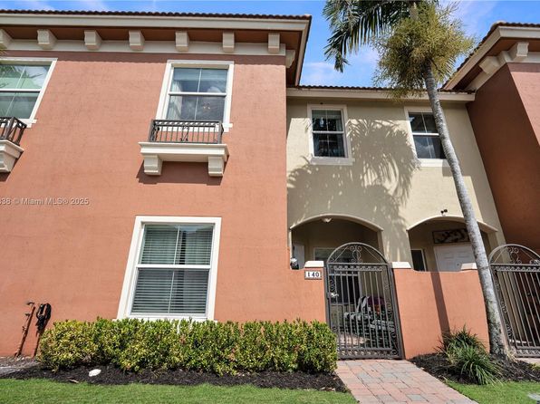 140 Monterey Bay Dr
