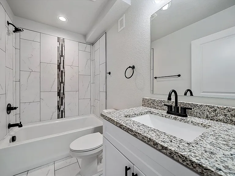 1322 Benton St — Photo 20