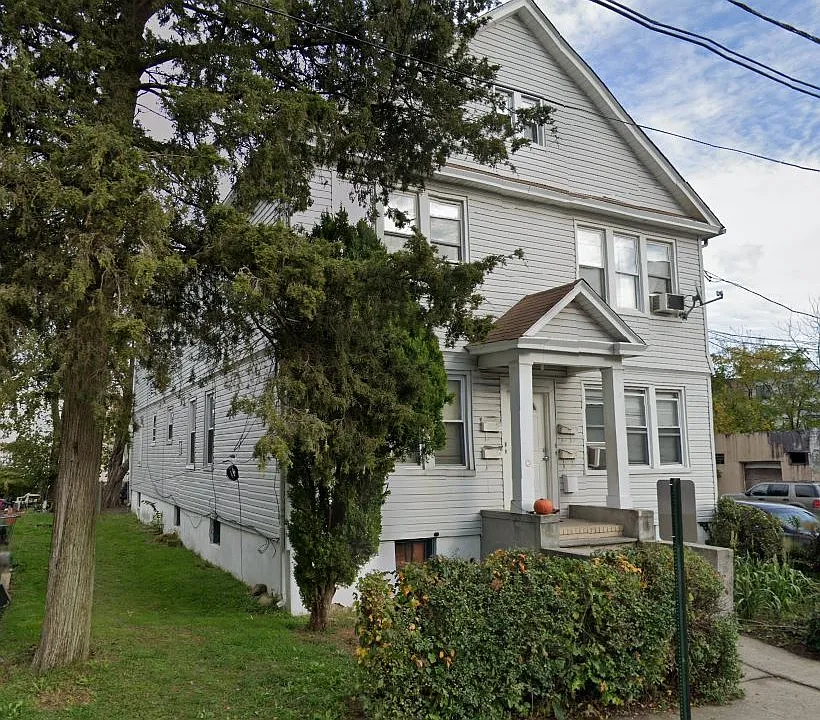 1205 Morris St #2F