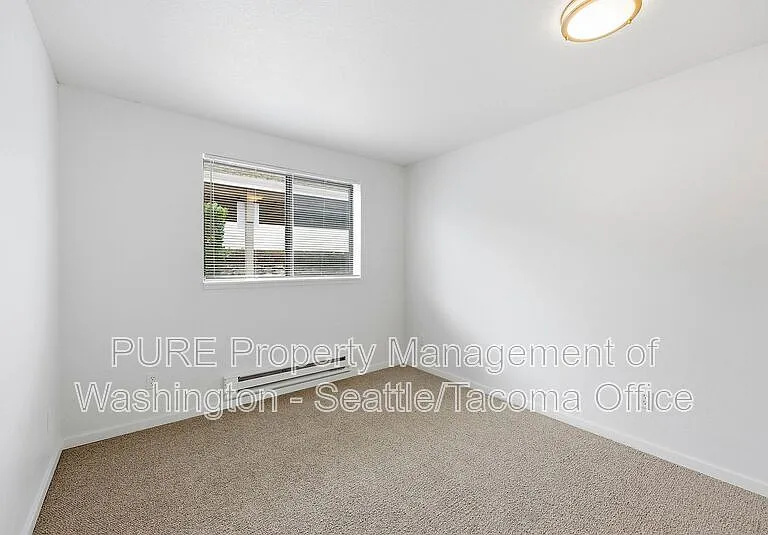 6601 S 8th St — Photo 21