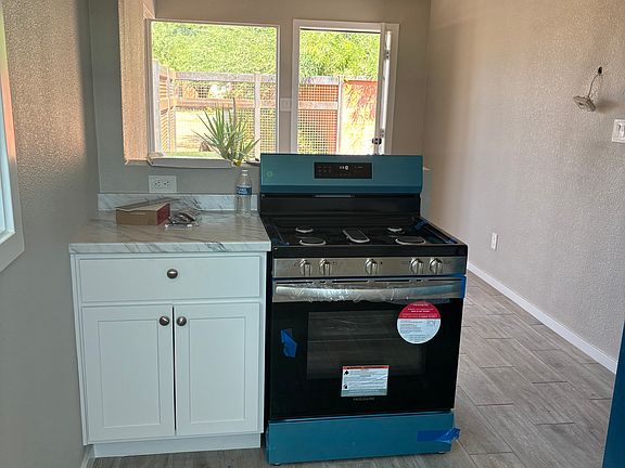 4th image of 4235 N 15th Ave #1