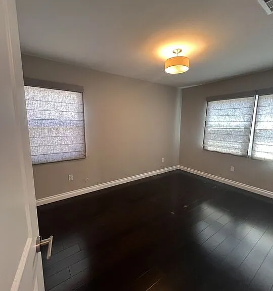 7865 Bleriot Ave — Photo 12