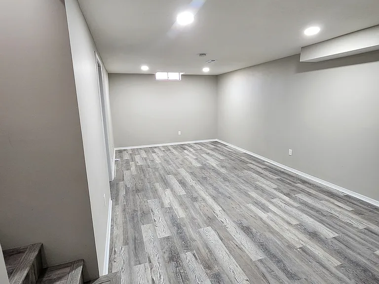 3224 S Walnut St — Photo 14