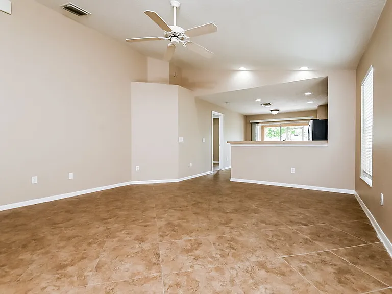 8424 Deer Chase Dr — Photo 5