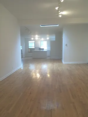 Rented by The Loft Broker | media 22