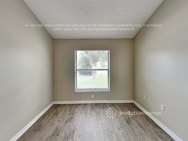 706 49th St E — Photo 12