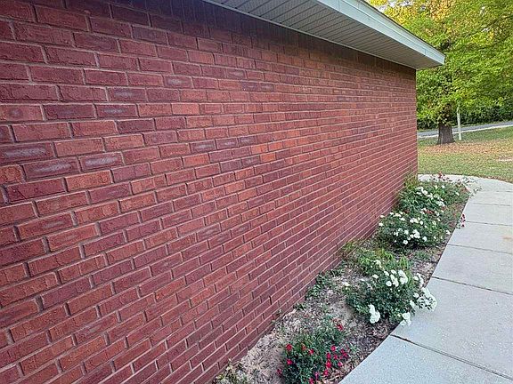 3rd image of 4526 Bryant Bridge Rd