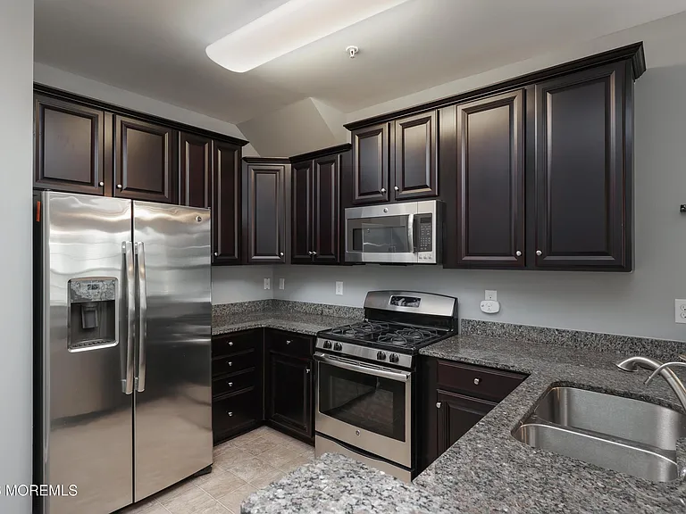 43 Jake Dr — Photo 10