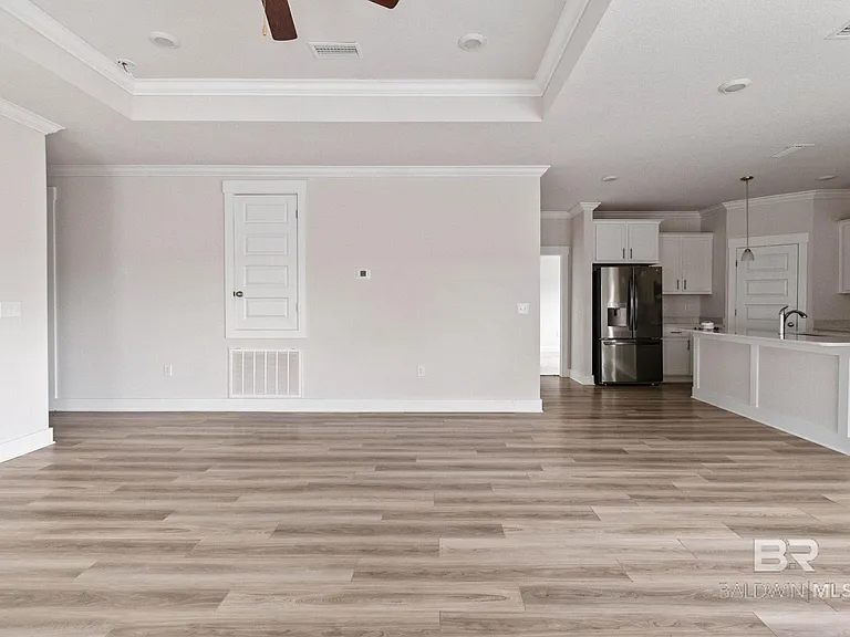1710 Grouse St — Photo 17