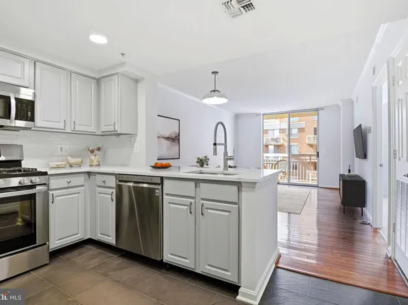 3830 9th St N APT 607E, Arlington, VA 22203