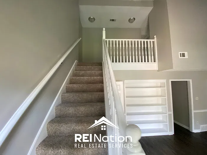 3 bed, 2.0 bath, 1567 sqft, $1,545 — Photo 2