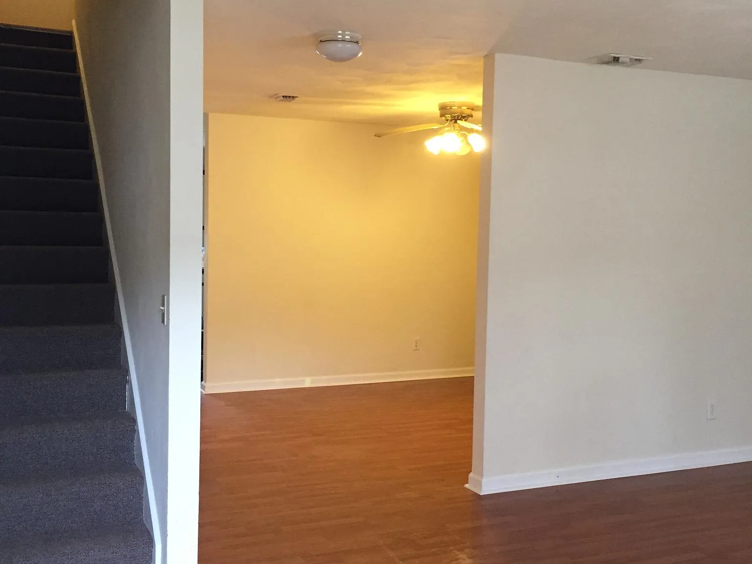 4 bed, 2.5 bath, 1480 sqft, $1,800 — Photo 3