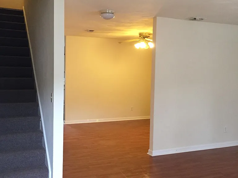 224 Pheasant Run Dr — Photo 3