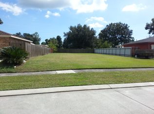 5 Jamie Ct, Violet, LA 70092