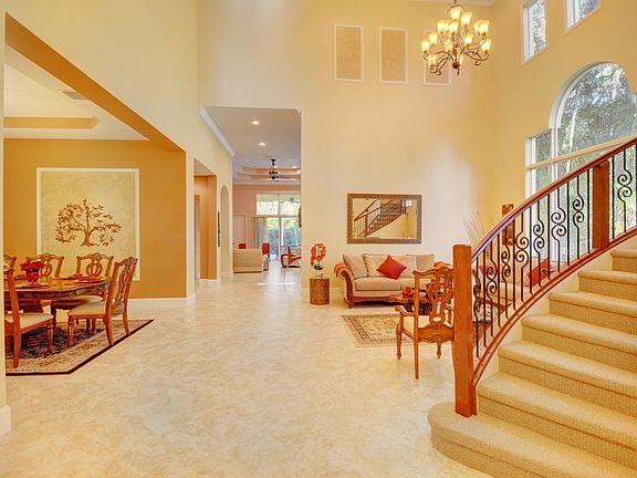 Home For Sale In The Oaks