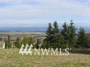 999 Hawks Way, Sequim, WA 98382