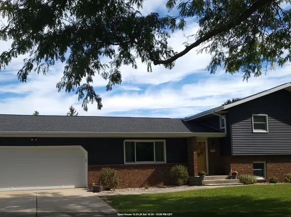 561 Wakefield Ave, Fond Du Lac, WI 54935