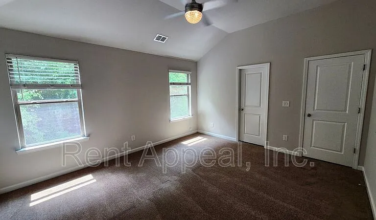 3523 Woodshade Dr — Photo 18
