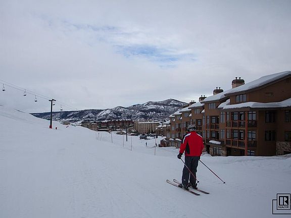 3rd image of 2355 Ski Time Square Dr #123
