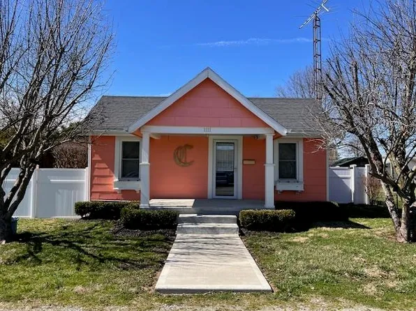 1111 Houghton St, Connersville, IN 47331