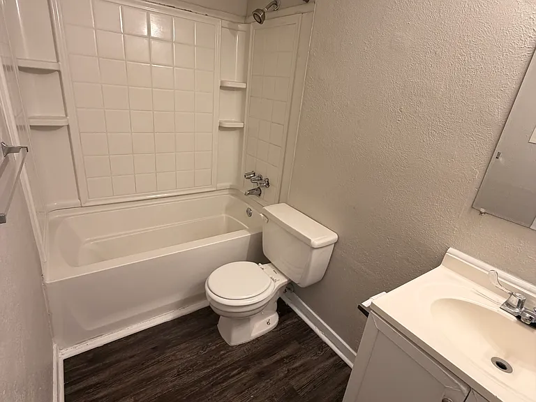 415 Stonehenge Dr — Photo 19