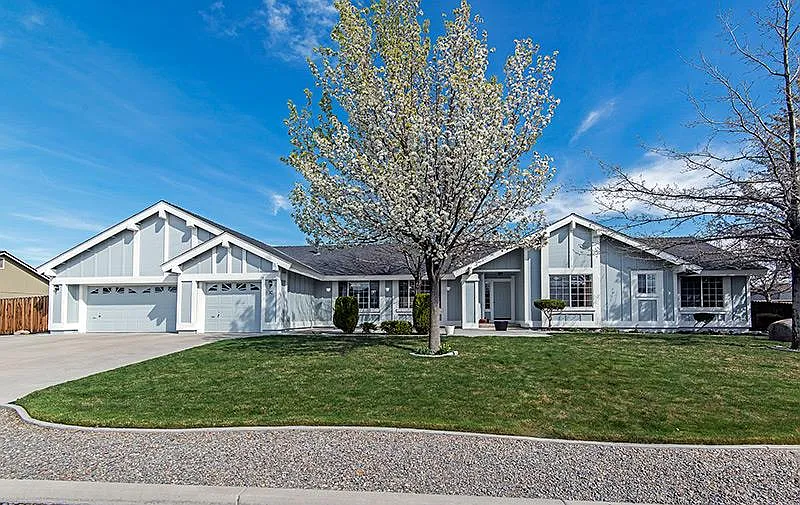 10 Moonbeam Ct photo 1