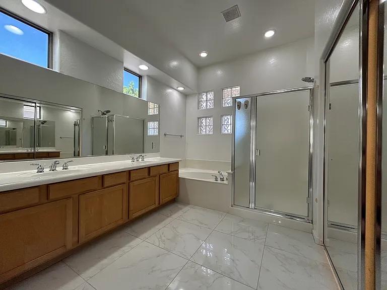 2041 E Fawn Dr — Photo 26