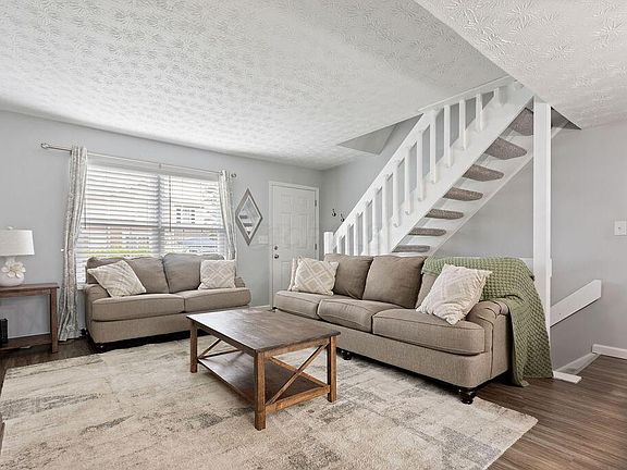 4th image of 4837 Stoneybrook Blvd #30B