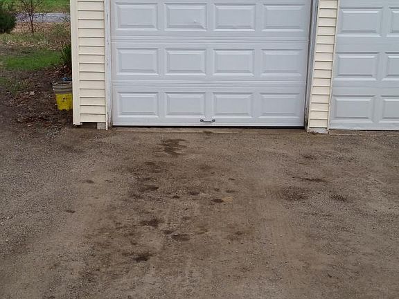 1 car detached garage