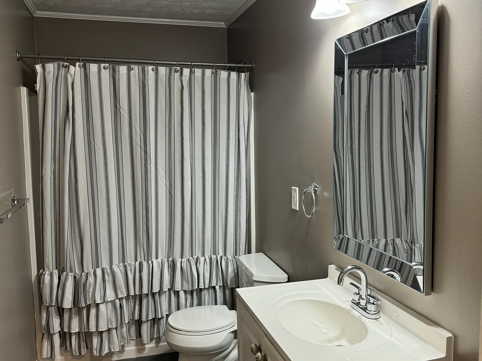 4 bed, 1508 sqft, $1,750 — Photo 4