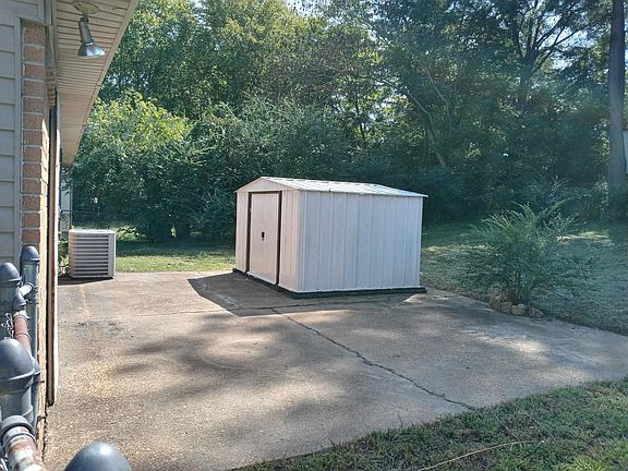 5th image of 5141 Blacksmith Dr