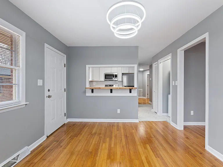 513 Bart St — Photo 10