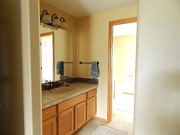 4th image of 500 E Bunker Ave