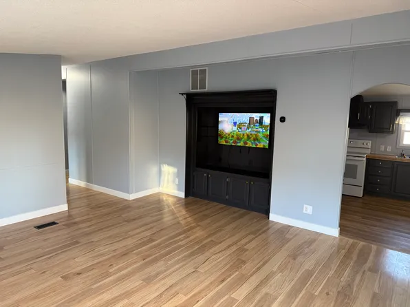 700 S Clyde St, Port Clinton, OH 43452