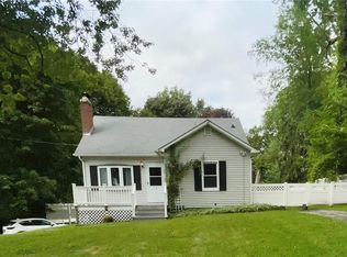 25 Reservoir Rd, Pawling, NY 12564