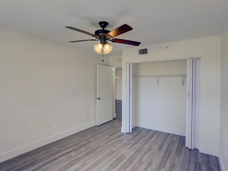2711 Ocean Club Blvd #203 — Photo 21