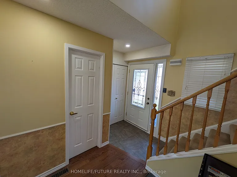 40 Longstaff Dr — Photo 3