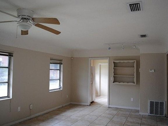 5th image of 830 E Palmetto St