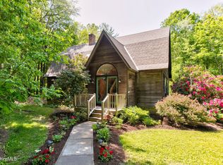 594 Shunpike Rd, Sheffield, MA 01257