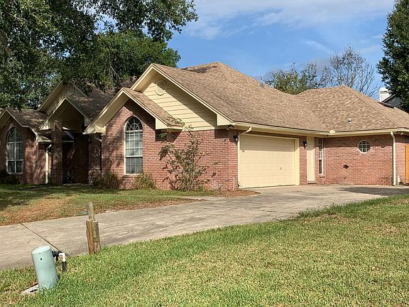 2nd image of 3829 Marnie Pl