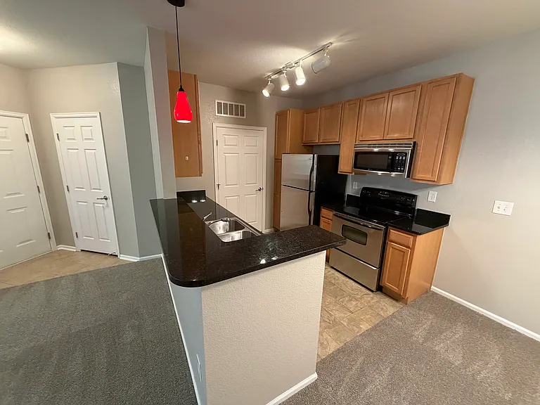 17525 Wilde Ave — Photo 5