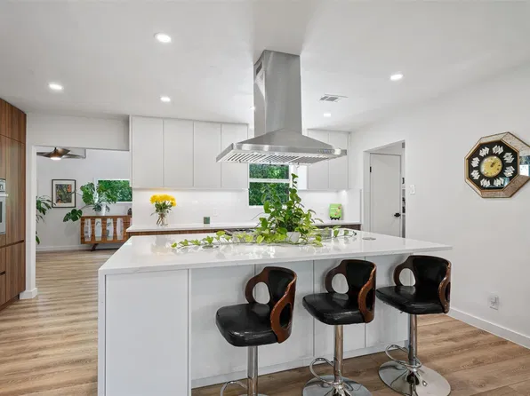 3005 Leaning Oak Cir, Austin, TX 78704