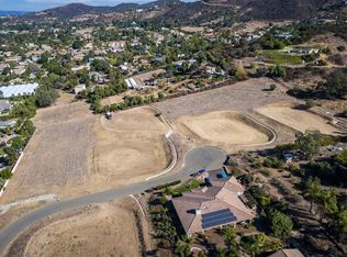 Date Palm Ct, Vista, CA 92084